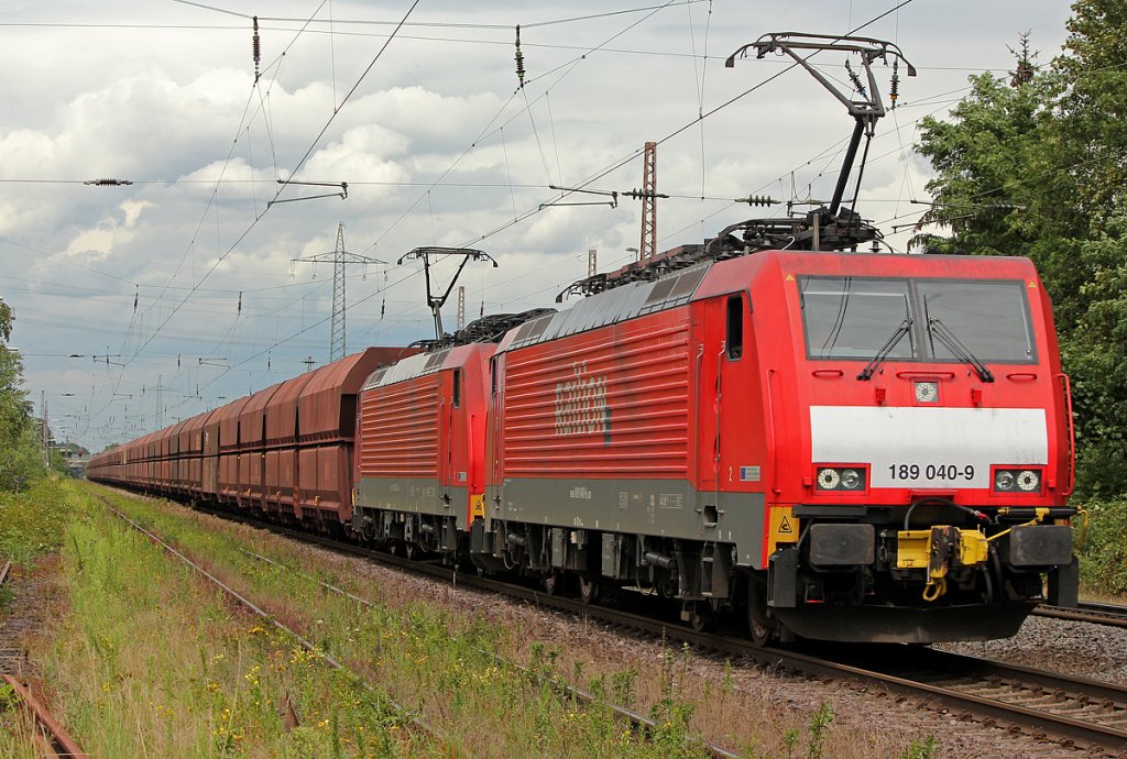 189 040-9 mit 189 xxx-x am Erzzug in Ratingen Lintorf am 19.07.2011