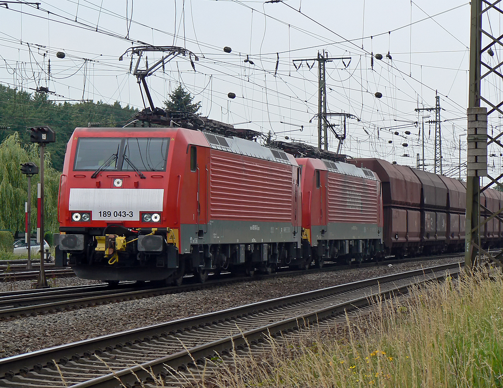 189 043-3 mit 189 037 am Erzbomber in Gremberg am 29.06.2010