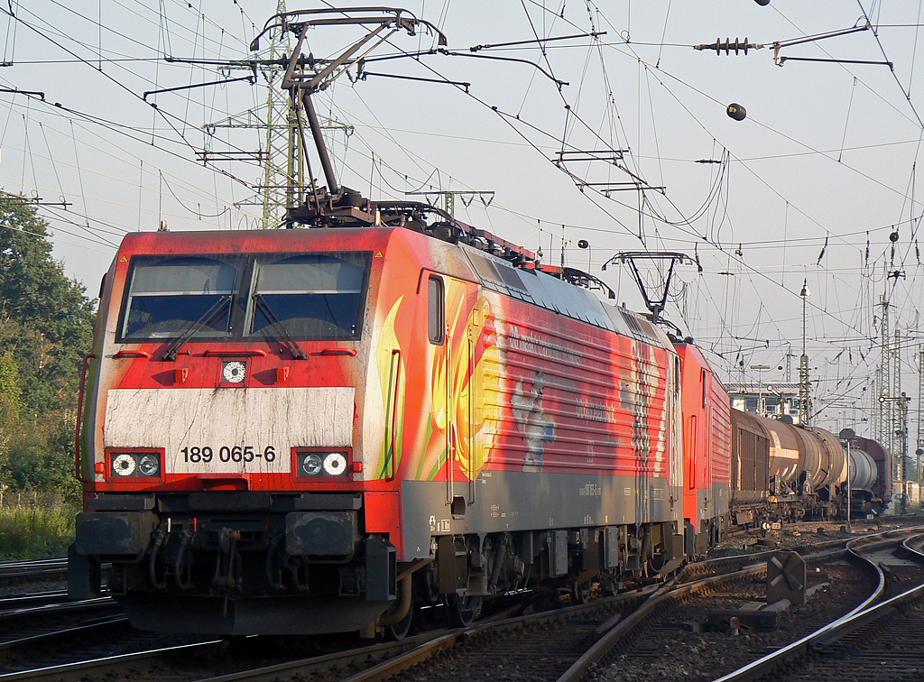 189 065-6 bei der Ausfahrt mit gem Gz. rtg Venlo in Gremberg am 12.10.2010