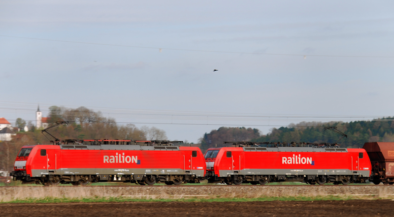 189 076-3 + 189 068-0, aufgenommen am 05.04.11, kurz vor Mindelaltheim, Strecke Augsburg-Ulm.