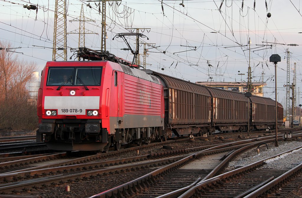 189 078-9 verl�sst Gremberg im letzten Licht am 28.01.2011