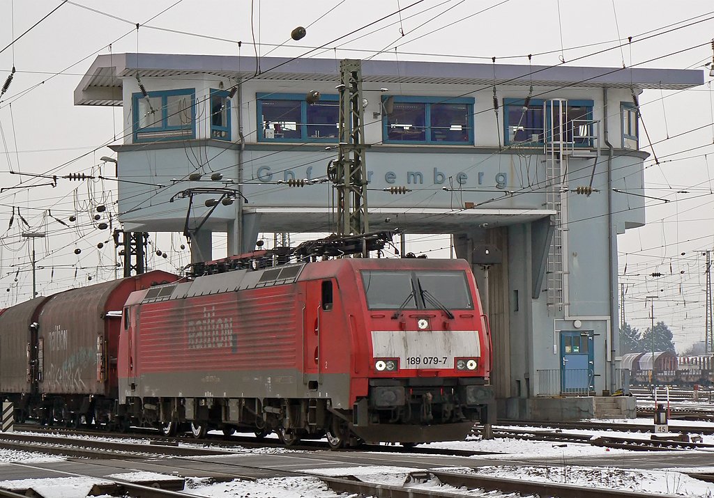 189 079-7 verl�sst den Gbf K�ln Gremberg mit gem. Gz. am 27.01.2010