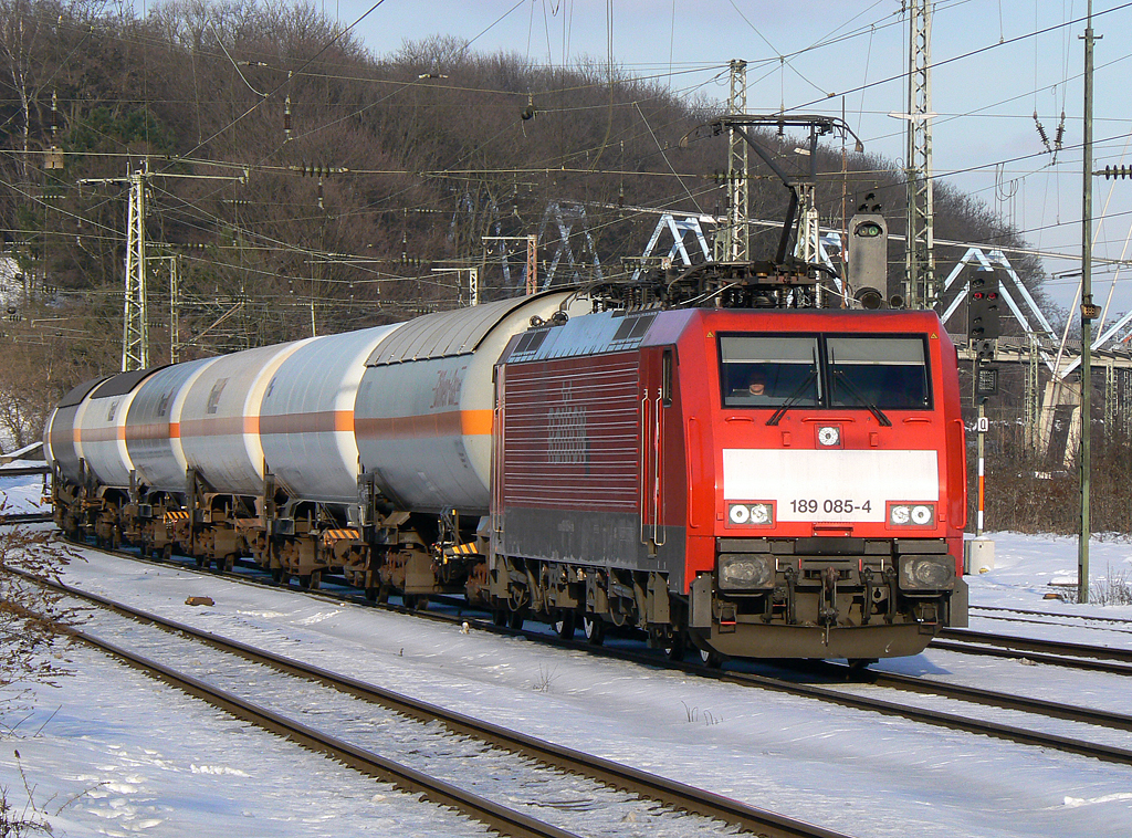 189 085-4 mit gem. Gz. in K�ln West am 30.12.2010