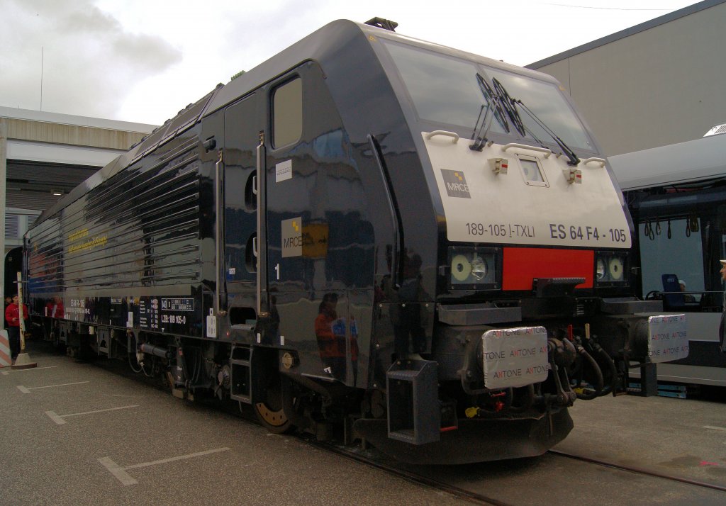 189 105-0 (MRCE/TXL) auf der Innotrans 2012 in Berlin-Messe/S�d am 22.9.2012.