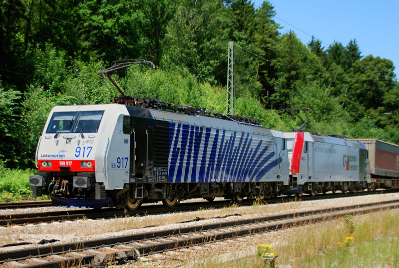 189 917-8 + 185 664-0, aufgenommen am 28.06.11, bei der Durchfahrt durch A�ling.
