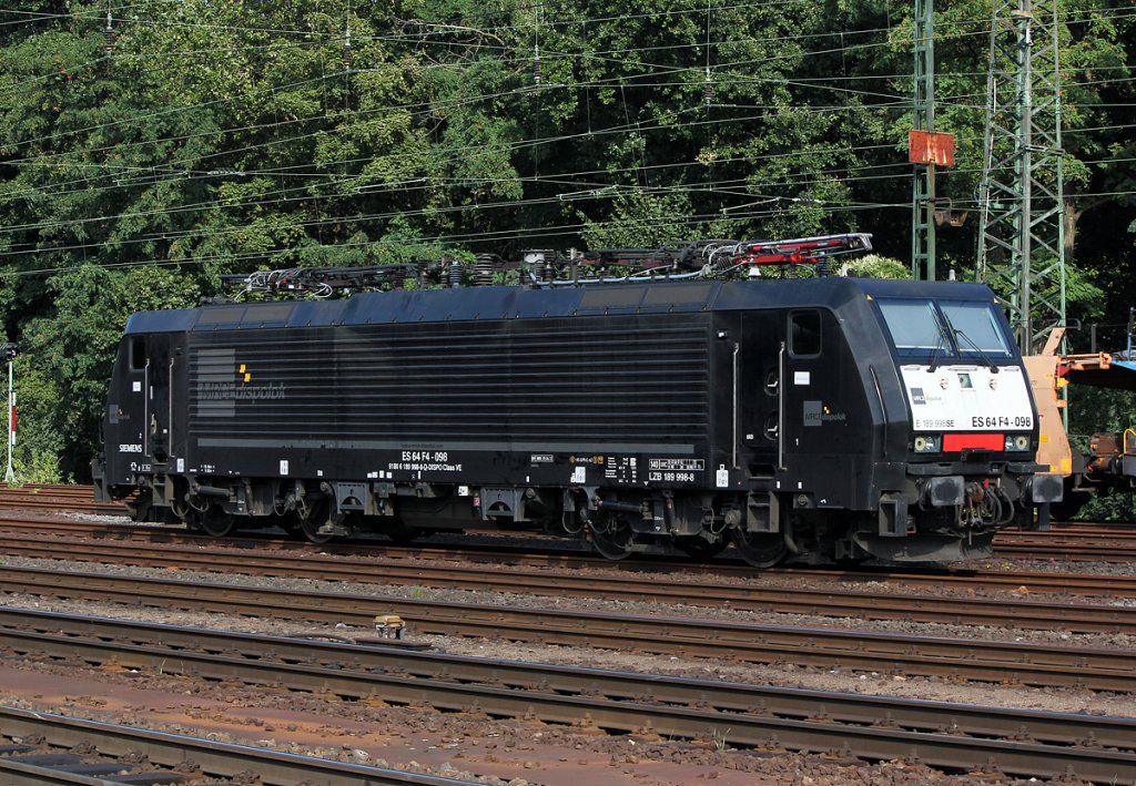 189 998SE / ES 64 F4-098 abgestellt in K�ln West am 05.09.2012