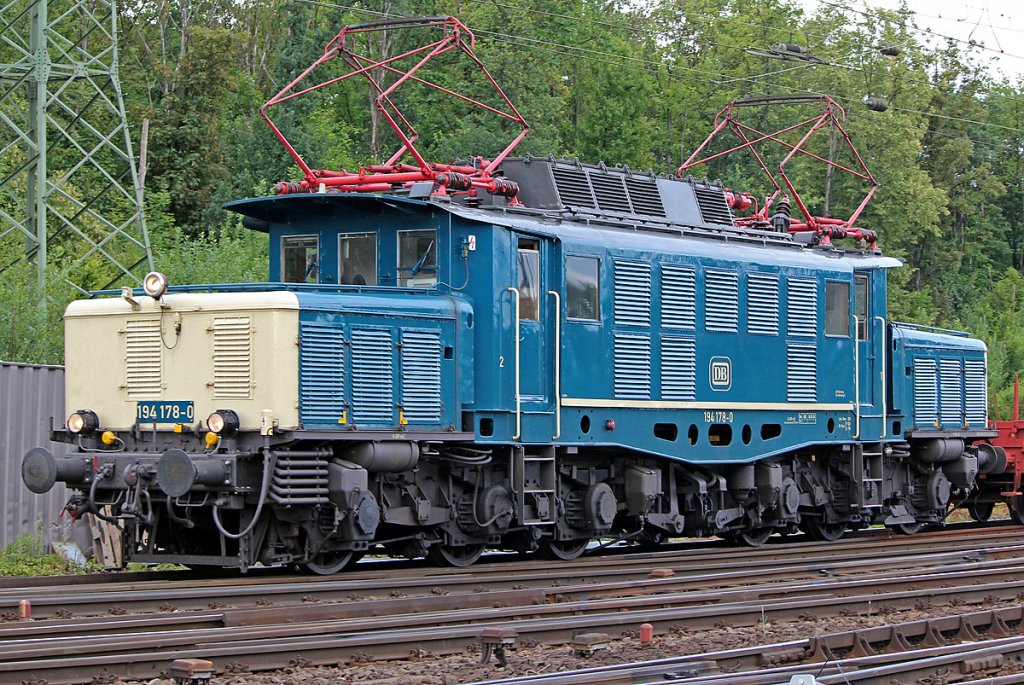 194 178-0 im Portrait in Gremberg am 21.06.2011