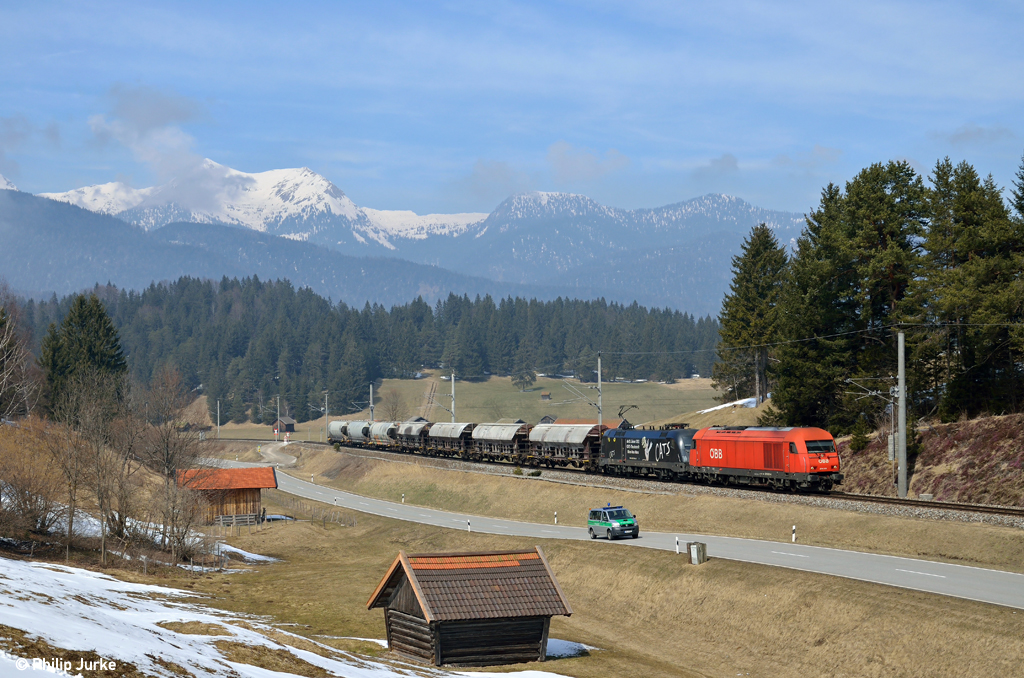 2016 031-4 und 1116 153-6 am 02.04.2013 bei Klais,