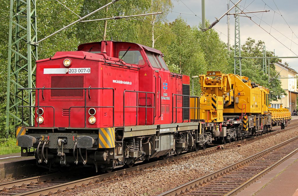 203 007-0 der BEG mit Gleiskran in Bonn Oberkassel am 02.07.2011