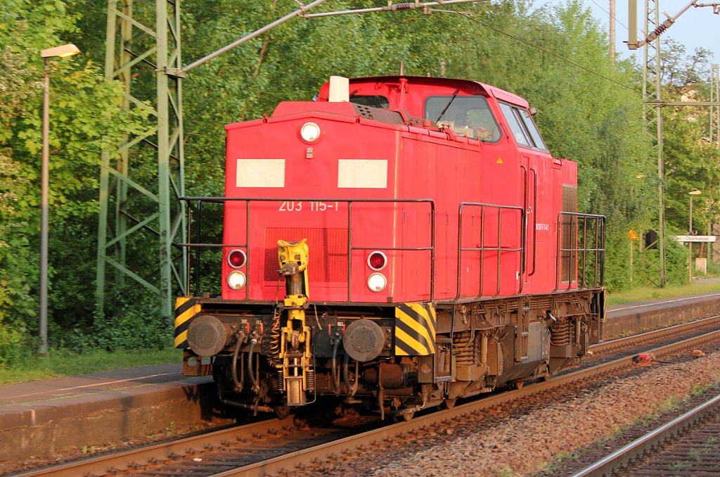 203 115-3 Lz in Bonn-Oberkassel am 30.04.2011