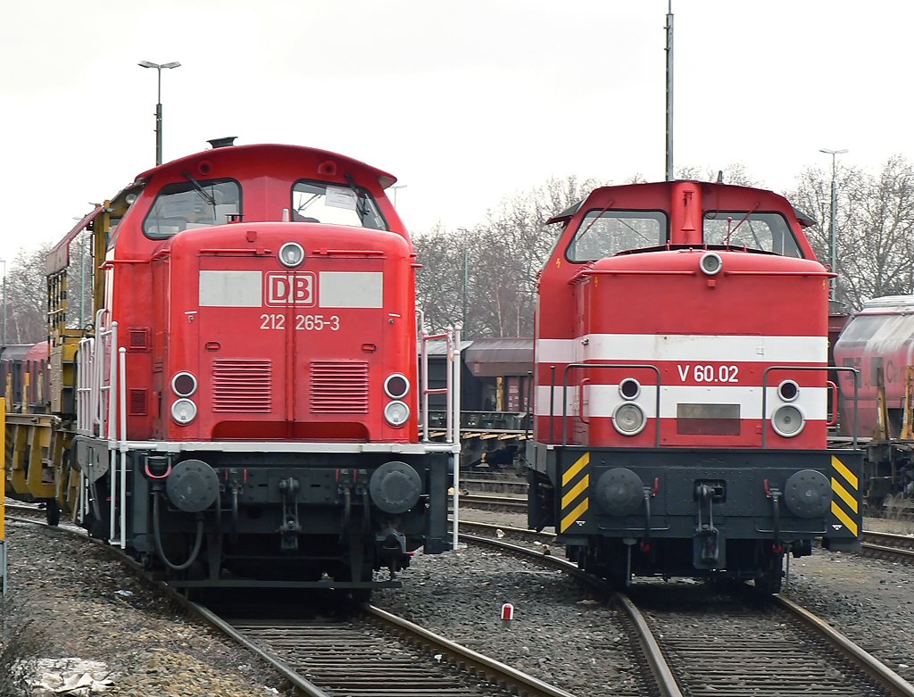 212 265-3 mit der V60.02 der HGB am Gbf in K�ln Kalk am 13.03.2010