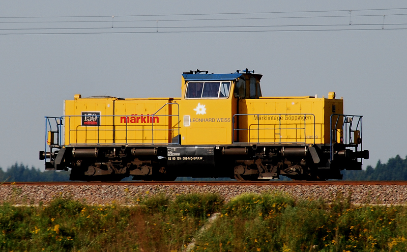 214 008-4, der M�rklin Diesel, auf Solofahrt. Aufgenommen am 24.08.11, kurz vor Burgau.