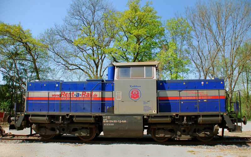 214 012-7,  Kathleen  von RentARail, aufgenommen am 25.04.11, abgestellt in Neuoffingen.