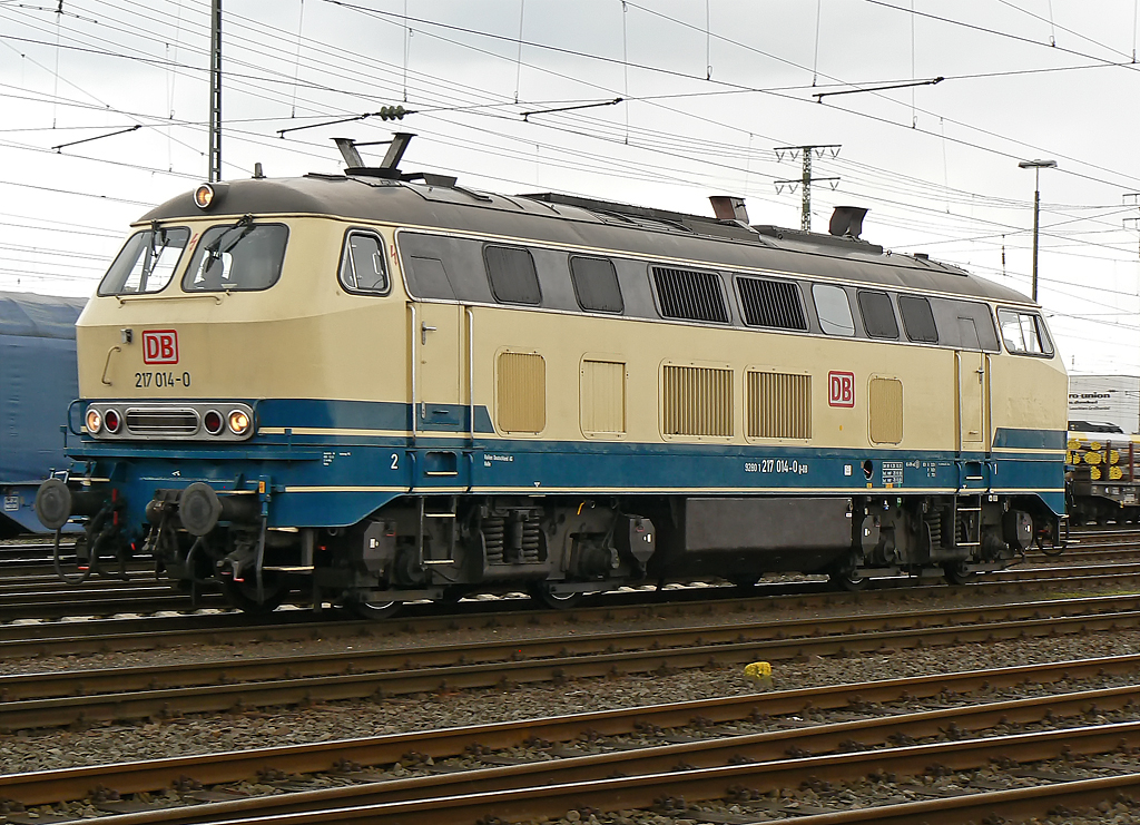 217 014-7 bei der Lokparade in Koblenz L�tzel am 03.04.2010