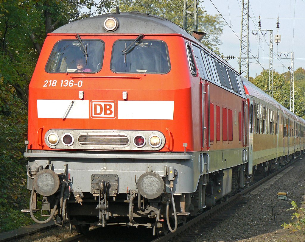 218 136-0 in K�ln West, Sommer 2009