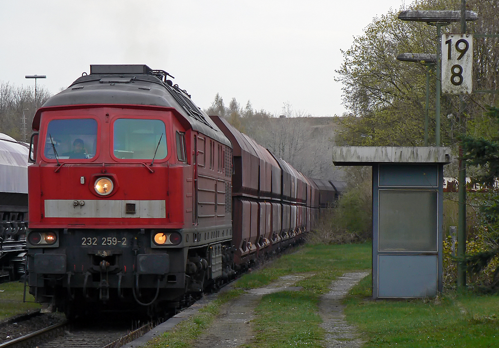 232 259-2 in Dornap Hahnenfurth am Abend des 16.04.2010