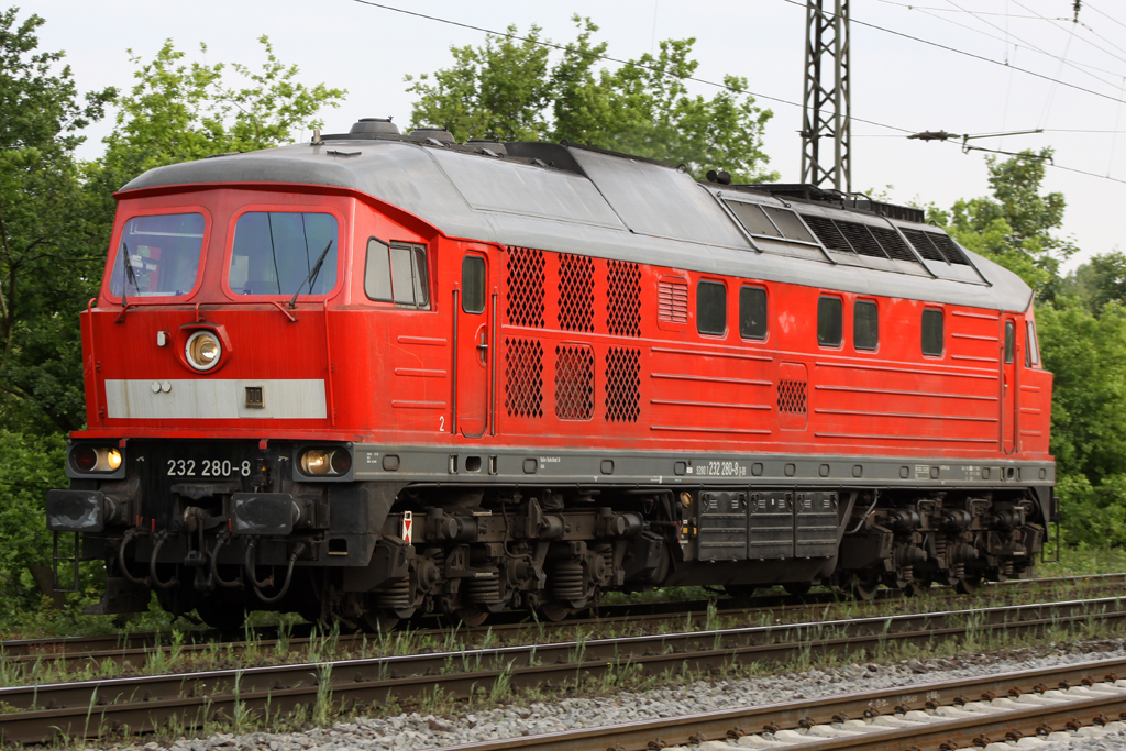 232 280-8 in Duisburg-Neudorf am 25.05.10