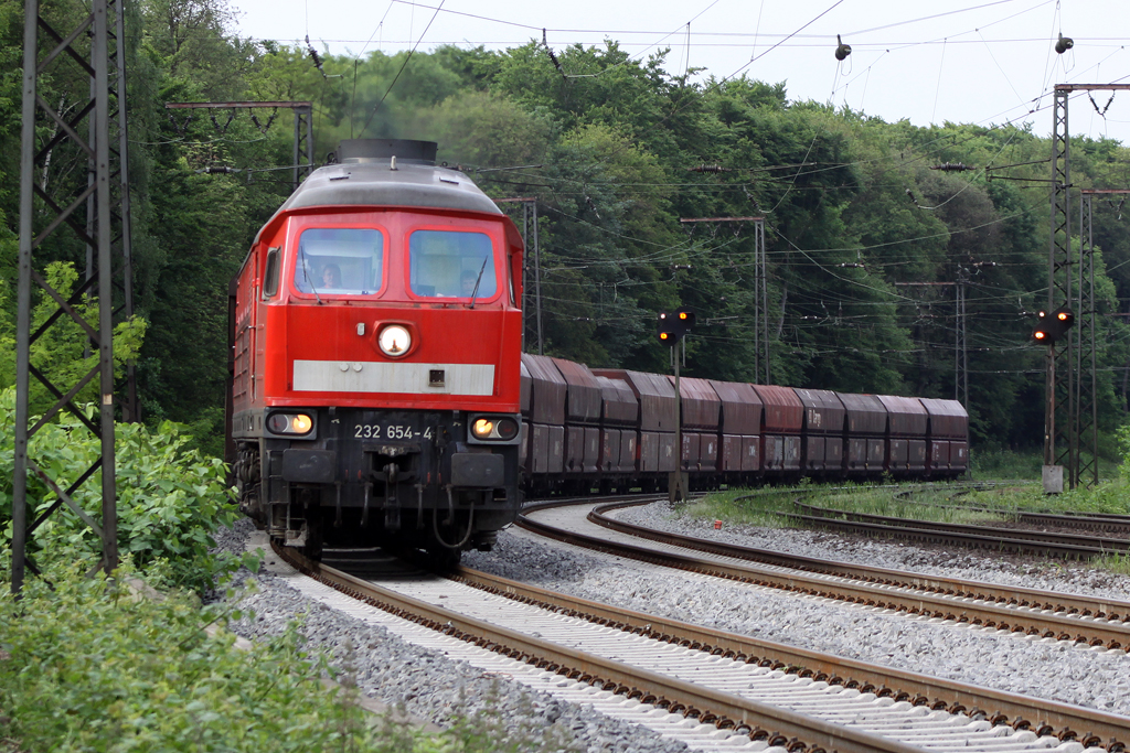 232 654-4 in Duisburg-Neudorf am 25.05.10
