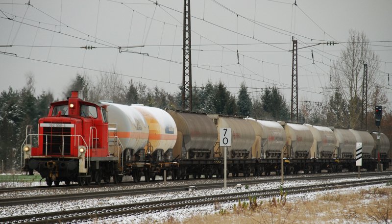 362 550-6, aufgenommen am 14.12.09, bei der Durchfahrt durch Gersthofen, Strecke Donauw�rth-Augsburg.