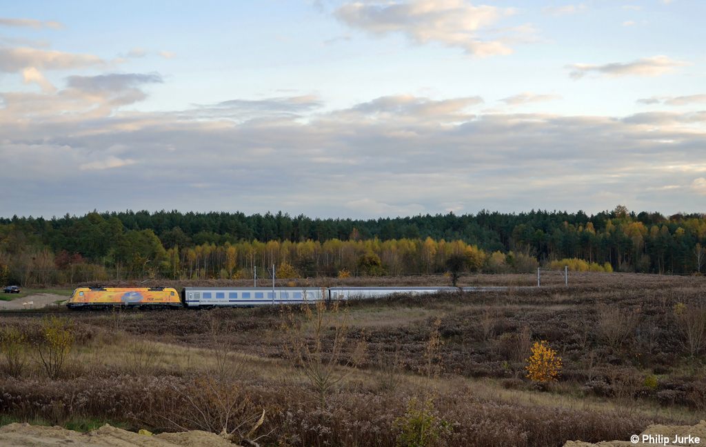 370 009-0 als EC 45 nach Warschau am 28.10.2012 in Slubice.