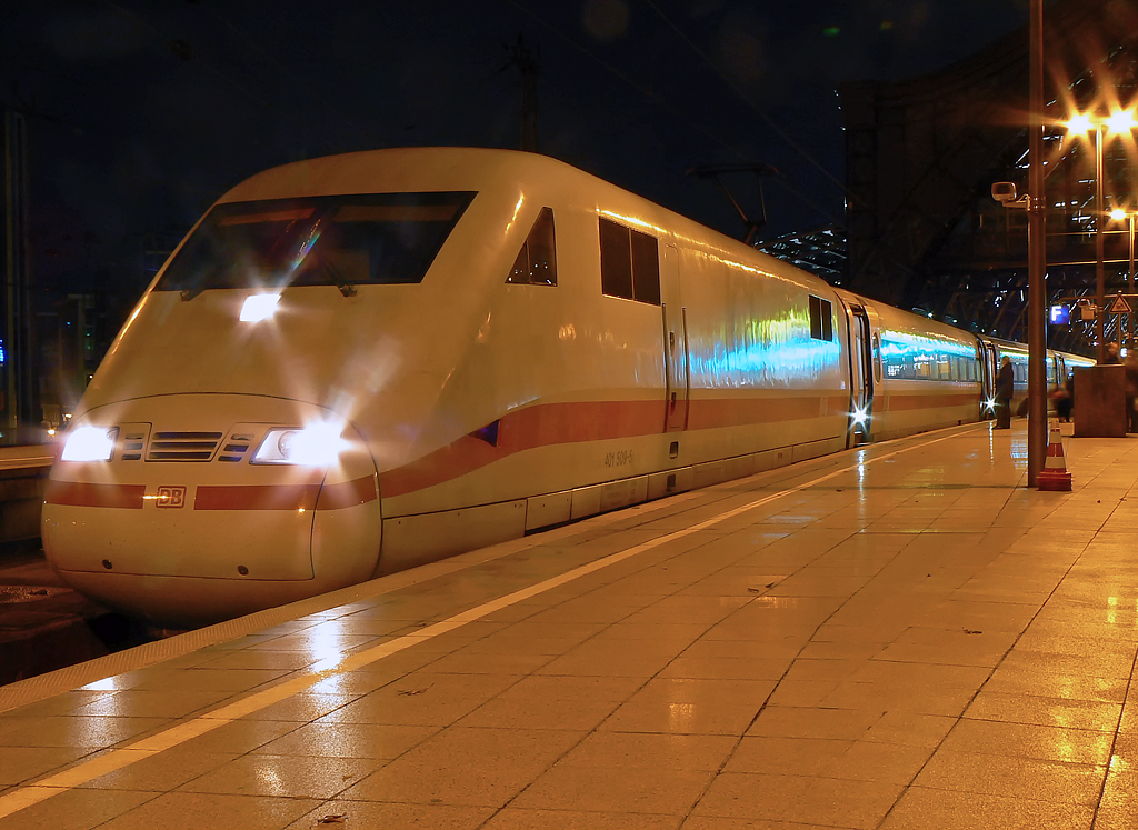 401 509-5 in K�ln Hbf. am 07.11.2010