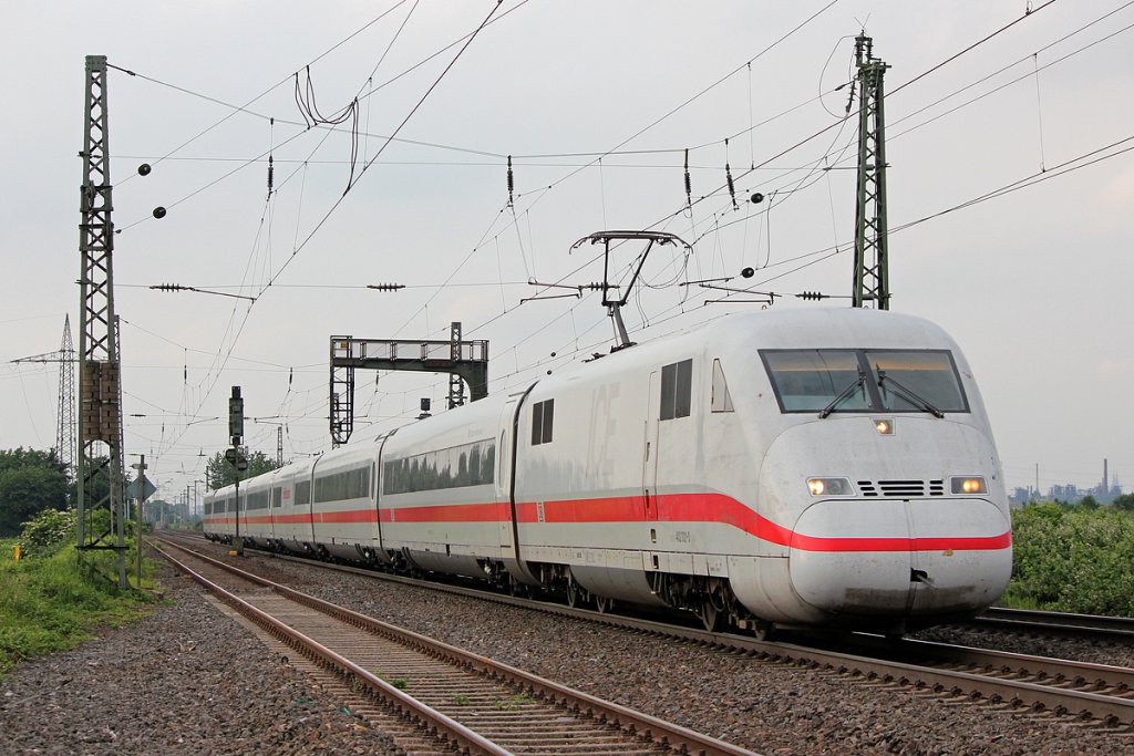 402 021 in Br�hl am 01.06.2012