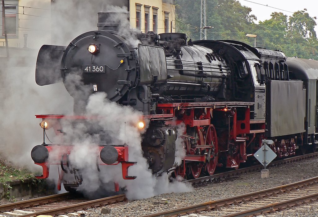 41 360 mit Sonderzug zu Rhein in Flammen in K�nigswinter im Aug.09