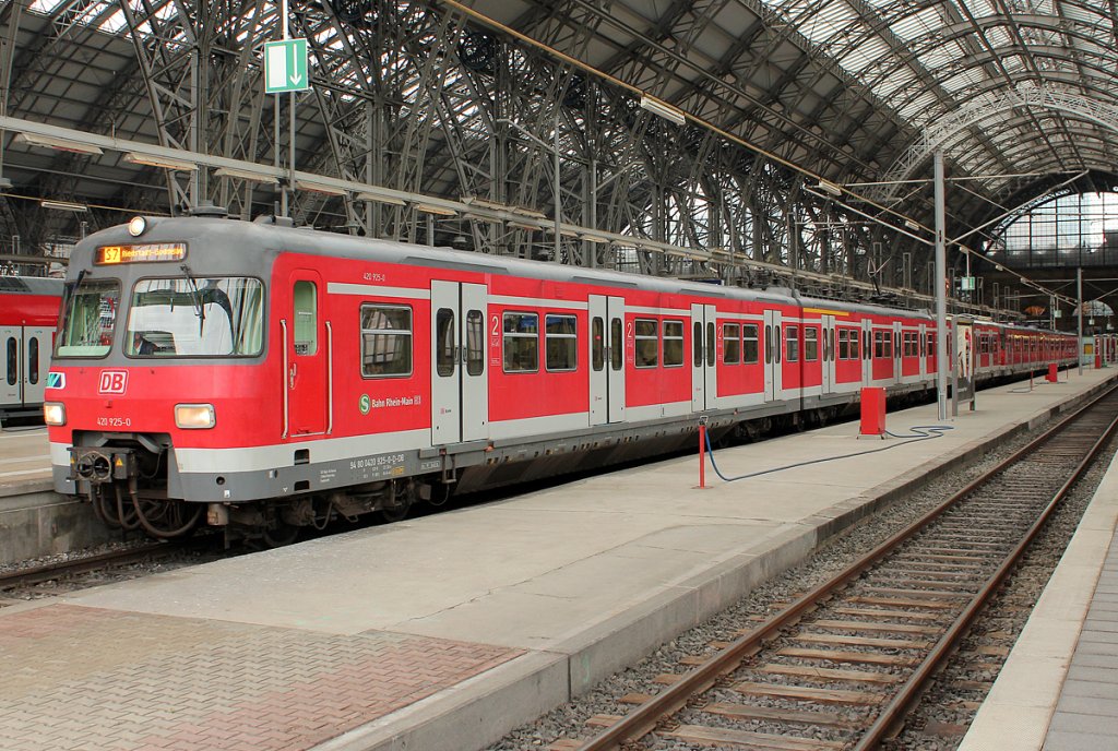 420 925-0 in Frankfurt(M) Hbf am 20.07.2011