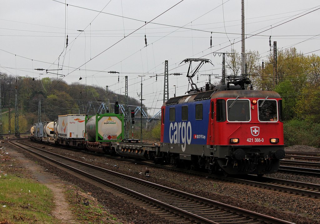 421 388-0 der SBB Cargo in K�ln West am 05.04.2012