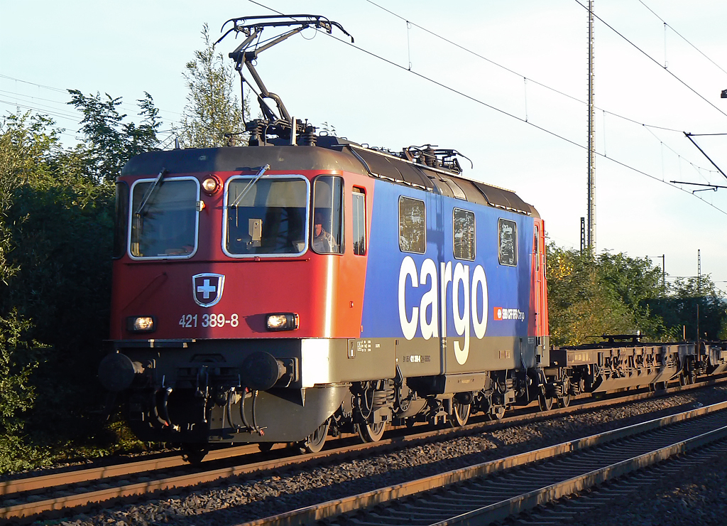 421 389-8 der SBB Cargo in Porz Wahn am 21.10.2010