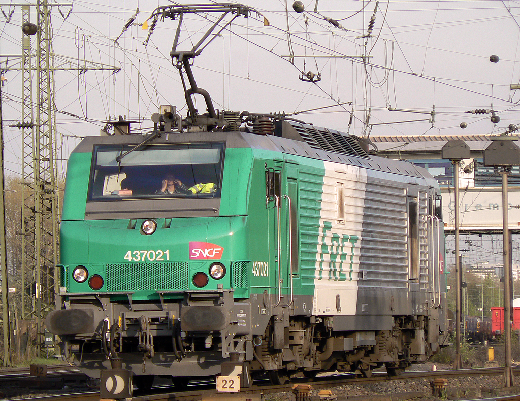 437021 der SNCF/FRET in Gremberg am 20.04.2010
