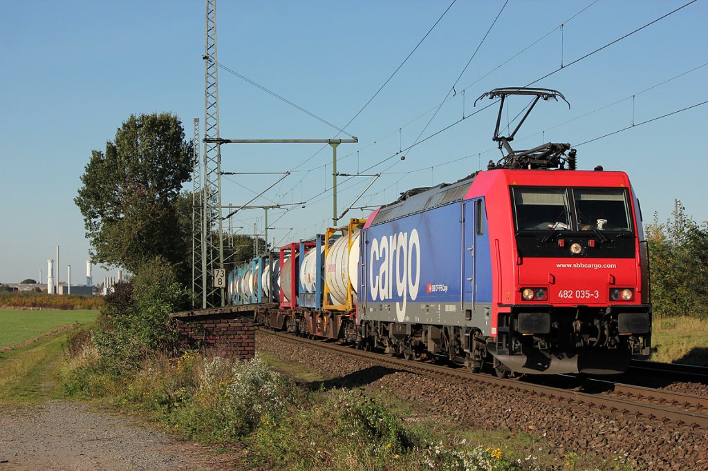 482 035-5 der SBB Cargo in Porz Wahn am 15.10.2011