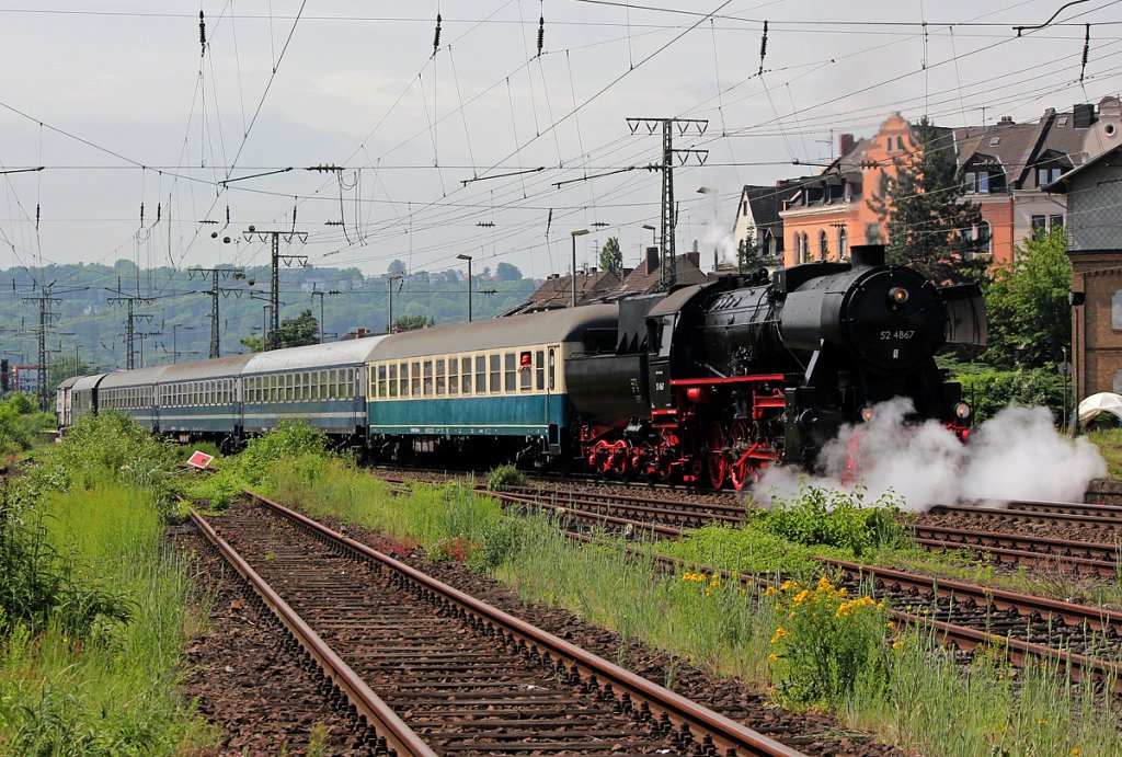 52 4867 auf dem Weg rtg DB Museum in Koblenz L�tzel am 02.06.2012