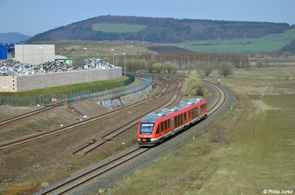 648 266-4 mit der RB 14207 von Holzminden nach Bad Harzburg am 21.04.2013 bei Oker.
