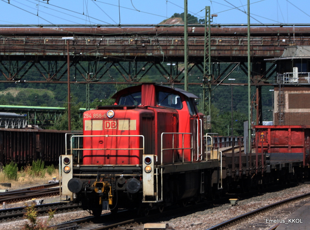 Am 08.07.2010 kam in V�lklingen die 294 856-6.