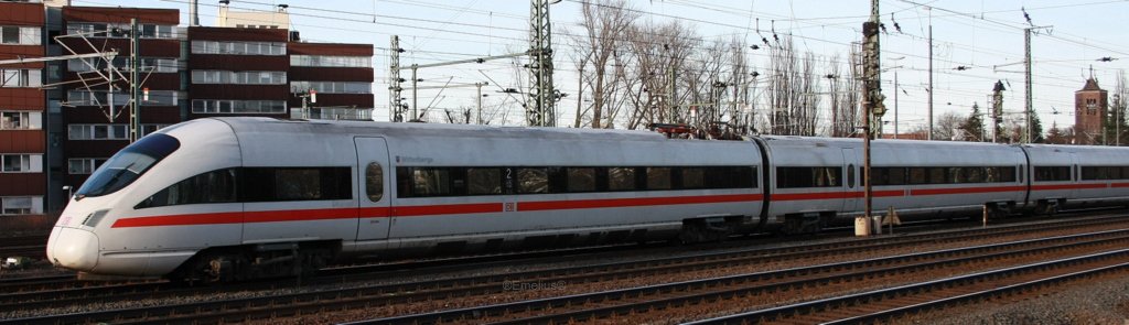 Auch dieser ICE T kam durch Franfkurt am Main Stressemanalle.

Patrick E.