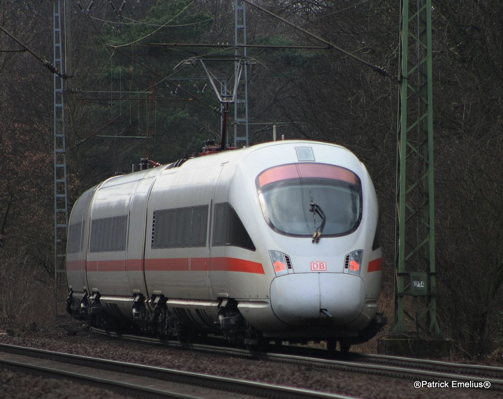 Auch dieser ICE411T kam vorbei. Er biegt hier in Richtung Werk Griesheim ab.

