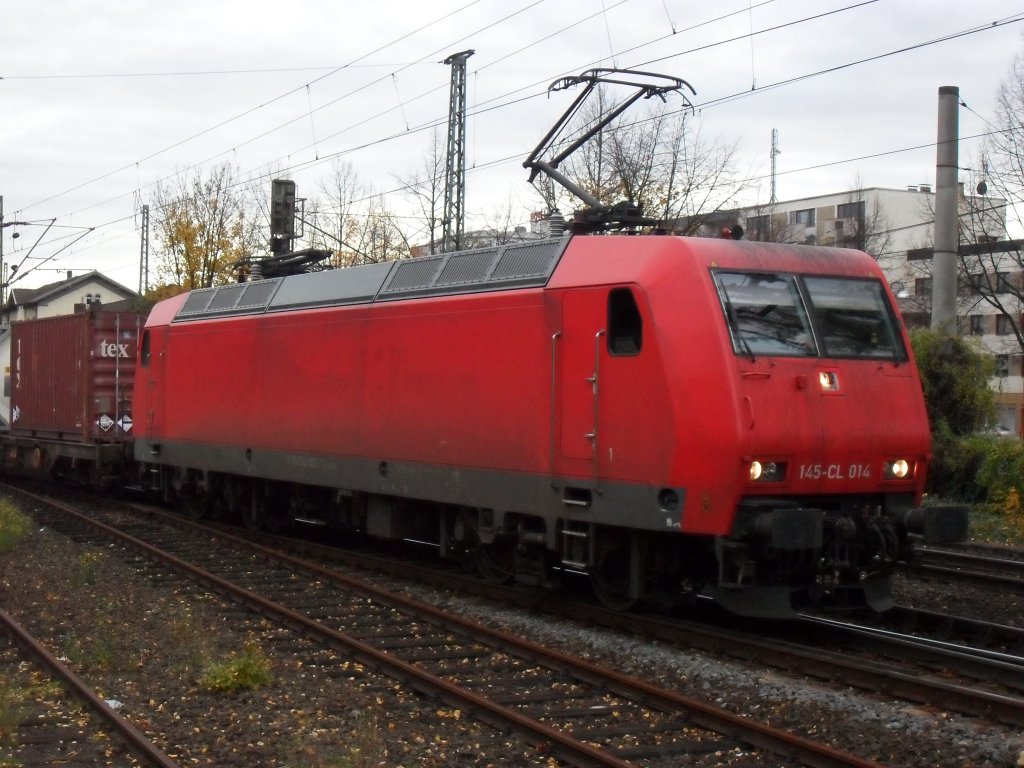 Crossrail 145 CL 014 mit einem G�terzug in Beuel am 4.11.10

