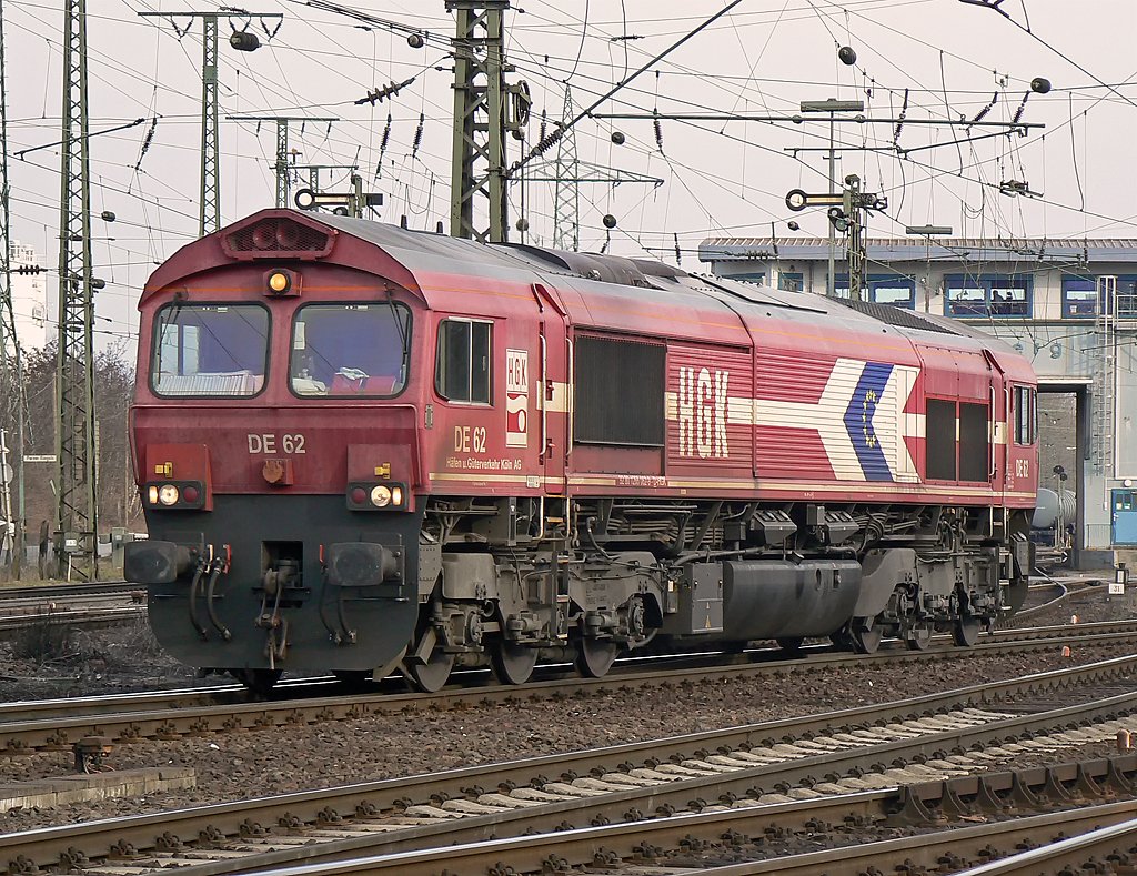 DE 62 der HGK verl�sst Lz. den Gbf. K�ln Gremberg am 17.03.2010