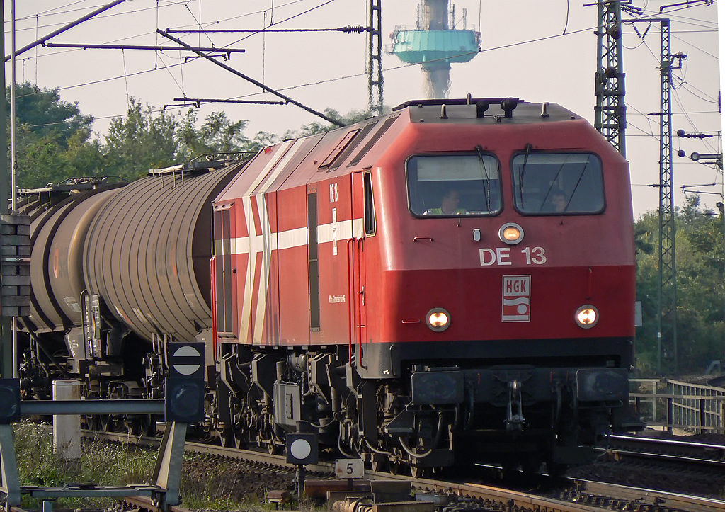 DE13 der HGK bei der Einfahrt in Gremberg am 07.10.2010