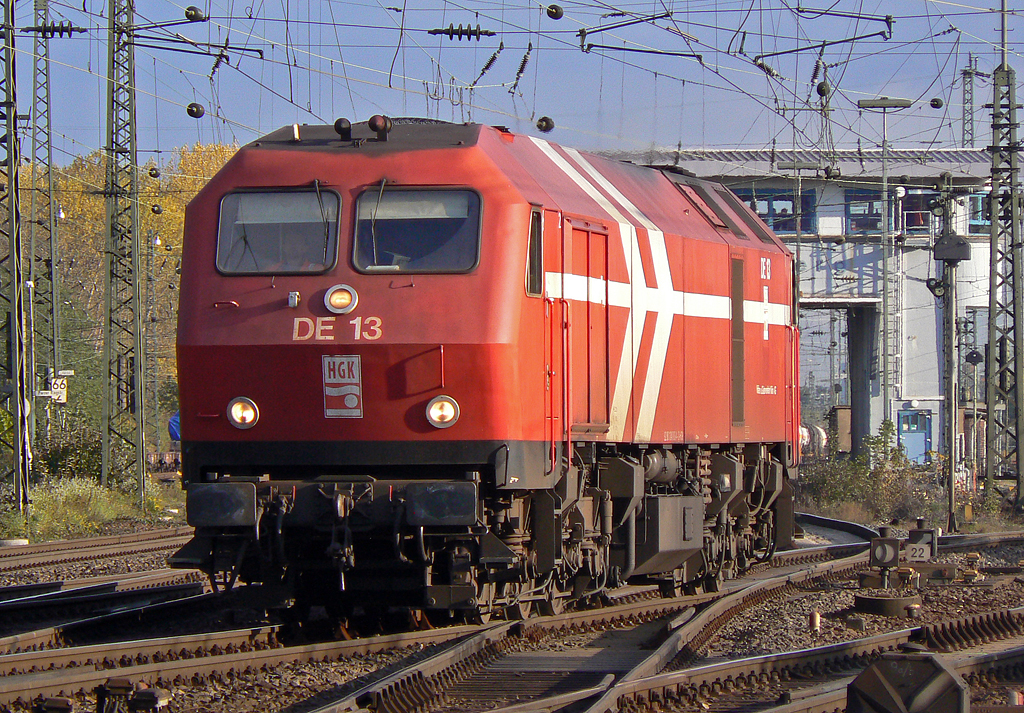DE13 der HGK verl�sst Lz Gremberg am 25.10.2010