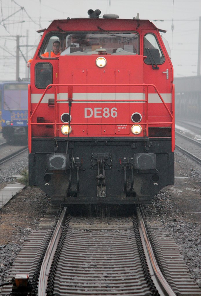DE86 in Br�hl Vochem am 24.02.2011 , Gru� an den Tf. :-)