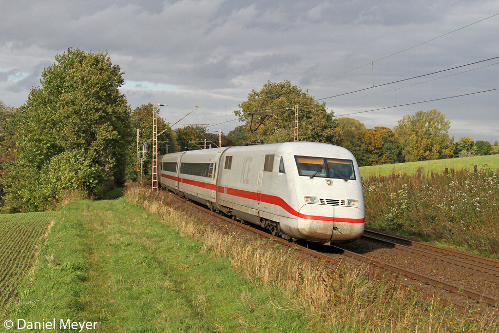 Der 402 019-4 (Hagen) in Haan Ellscheid am 12,10,12