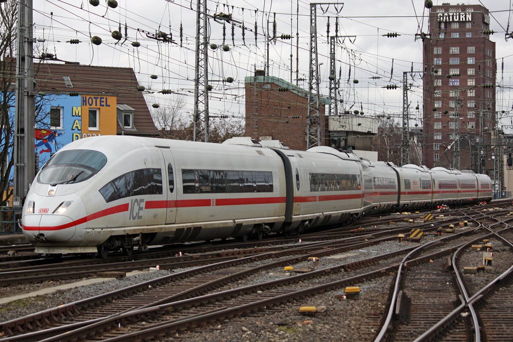 Der 403 007 in K�ln Hbf am 28,02,10
