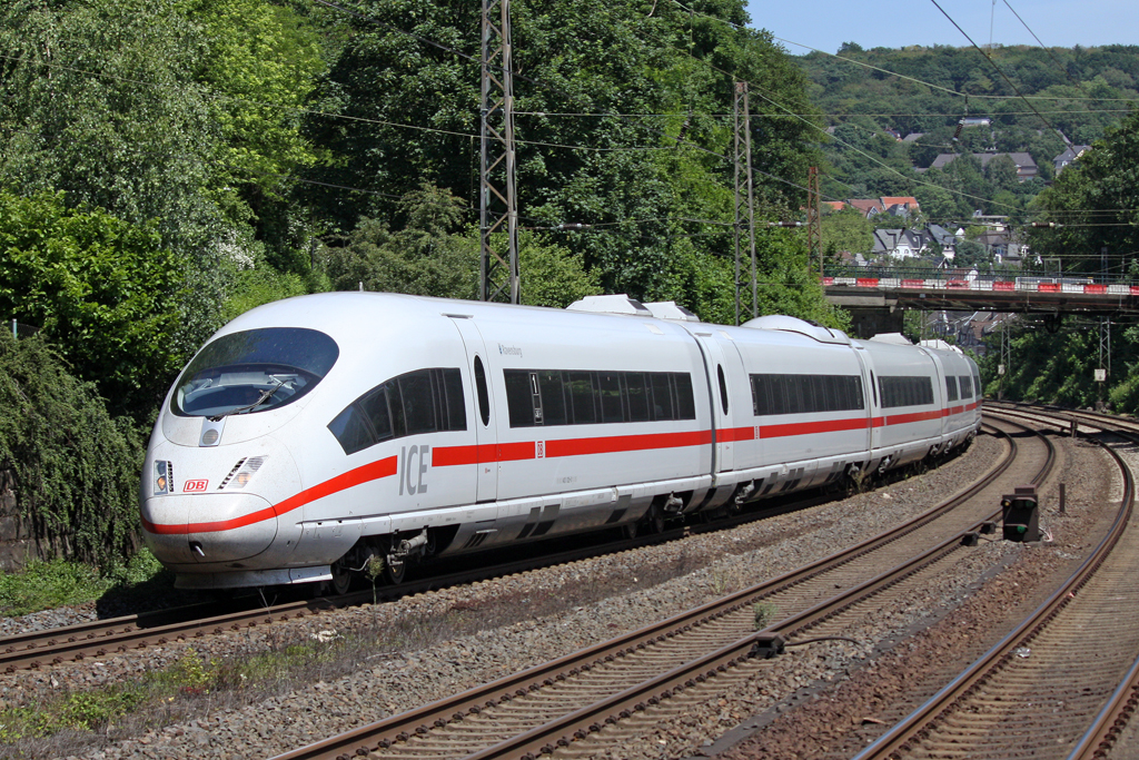 Der 403 025-0 in Wuppertal Sonnborn am 16,06,10