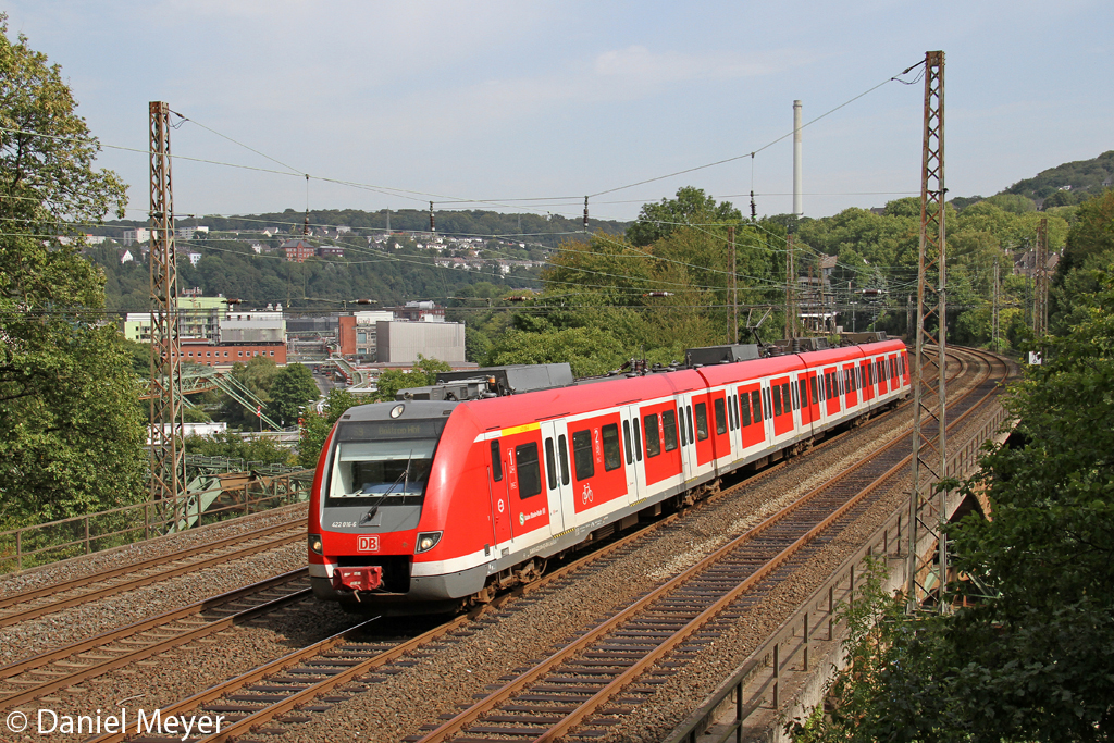 Der 422 016-6 in Wuppertal Sonnborn am 10,09,12
