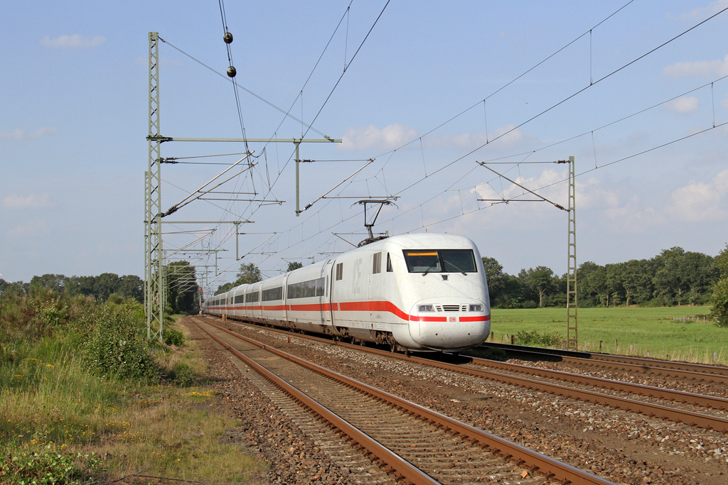 Der ICE 401 568-3 in Wrist am 17,08,12  
