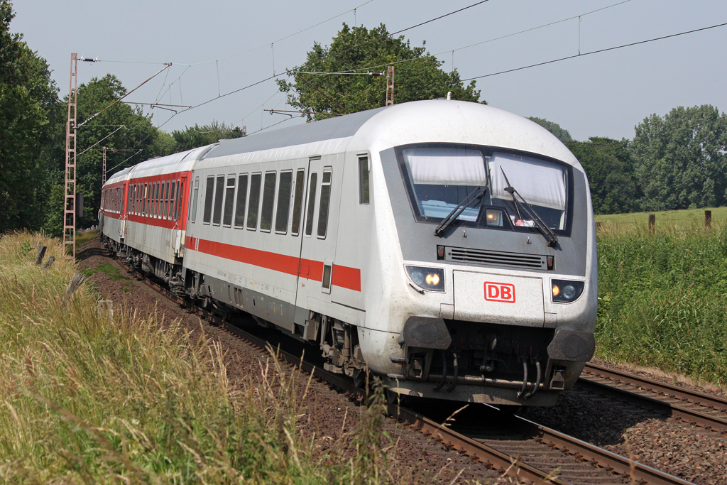 Der ICE Erstzzug mir DB Autozug wagen in Gruiten am 23,06,10