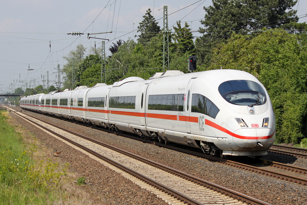 Der ICE3 403 033-4 in Angermund am 23,05,10