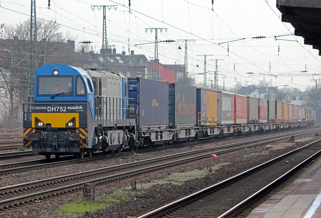 DH 752 der HGK mit Containerzug in K�ln West am 16.03.2011 , Gru� an den Tf :-) !